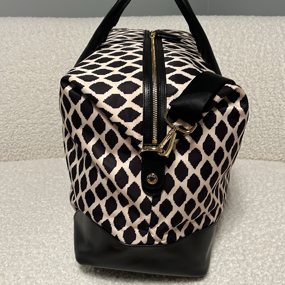 Vera Bradley Travel Duffel Ikat Spots with Genuine Leather Trim - Picture 7 of 12
